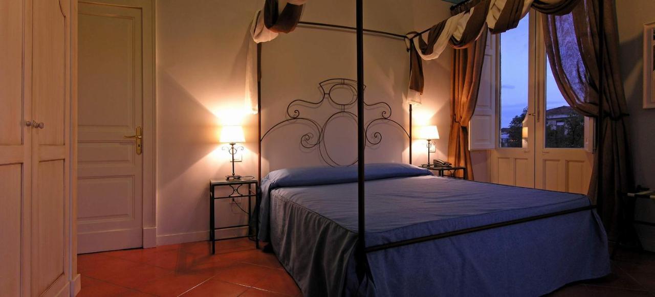 Etna Hotel 3*